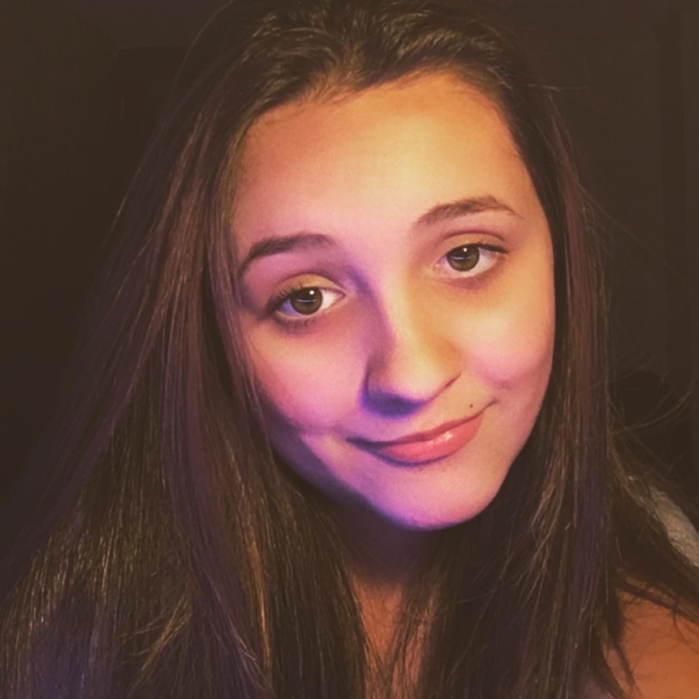 Meet your Posher, Ayasha